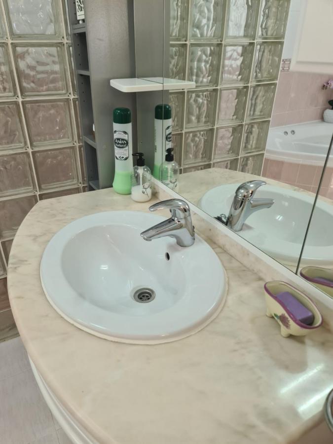 Chateau Angelique Guest House Valencia Luaran gambar
