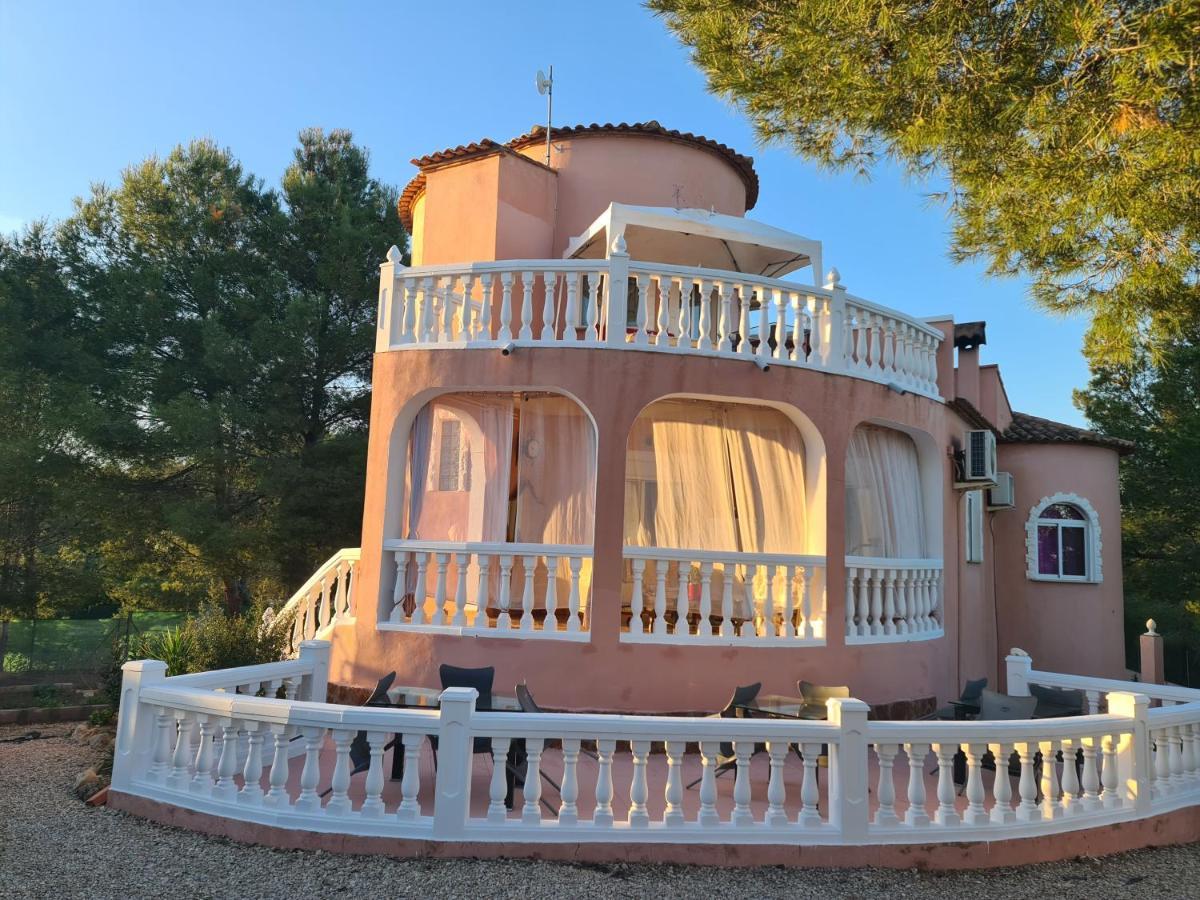 Chateau Angelique Guest House Valencia Luaran gambar