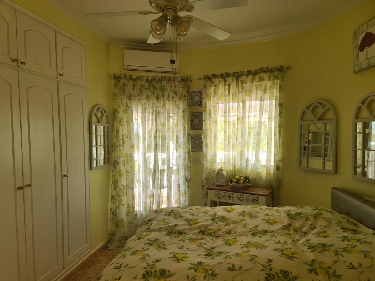 Chateau Angelique Guest House Valencia Luaran gambar