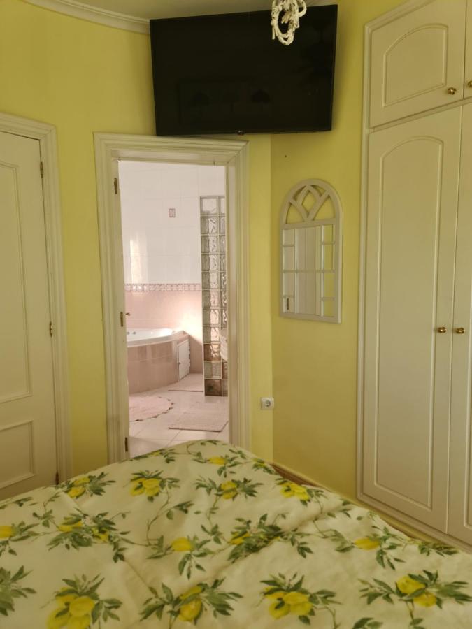 Chateau Angelique Guest House Valencia Luaran gambar